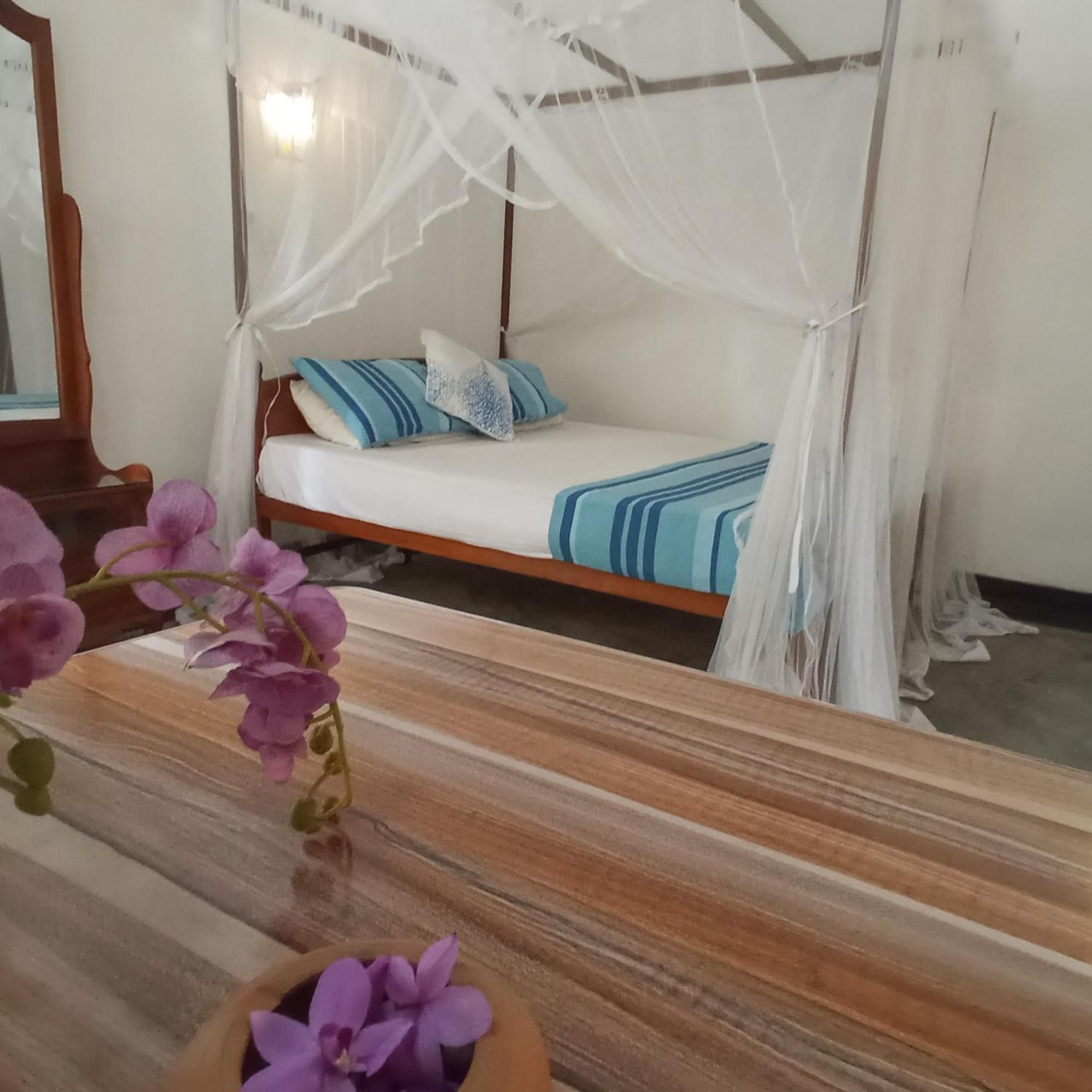 Bluebell Guest House Унаватуна Екстер'єр фото
